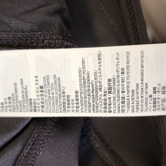 KIRKLAND LADIES ACTIVE  PANTS. - Picture 11 of 13